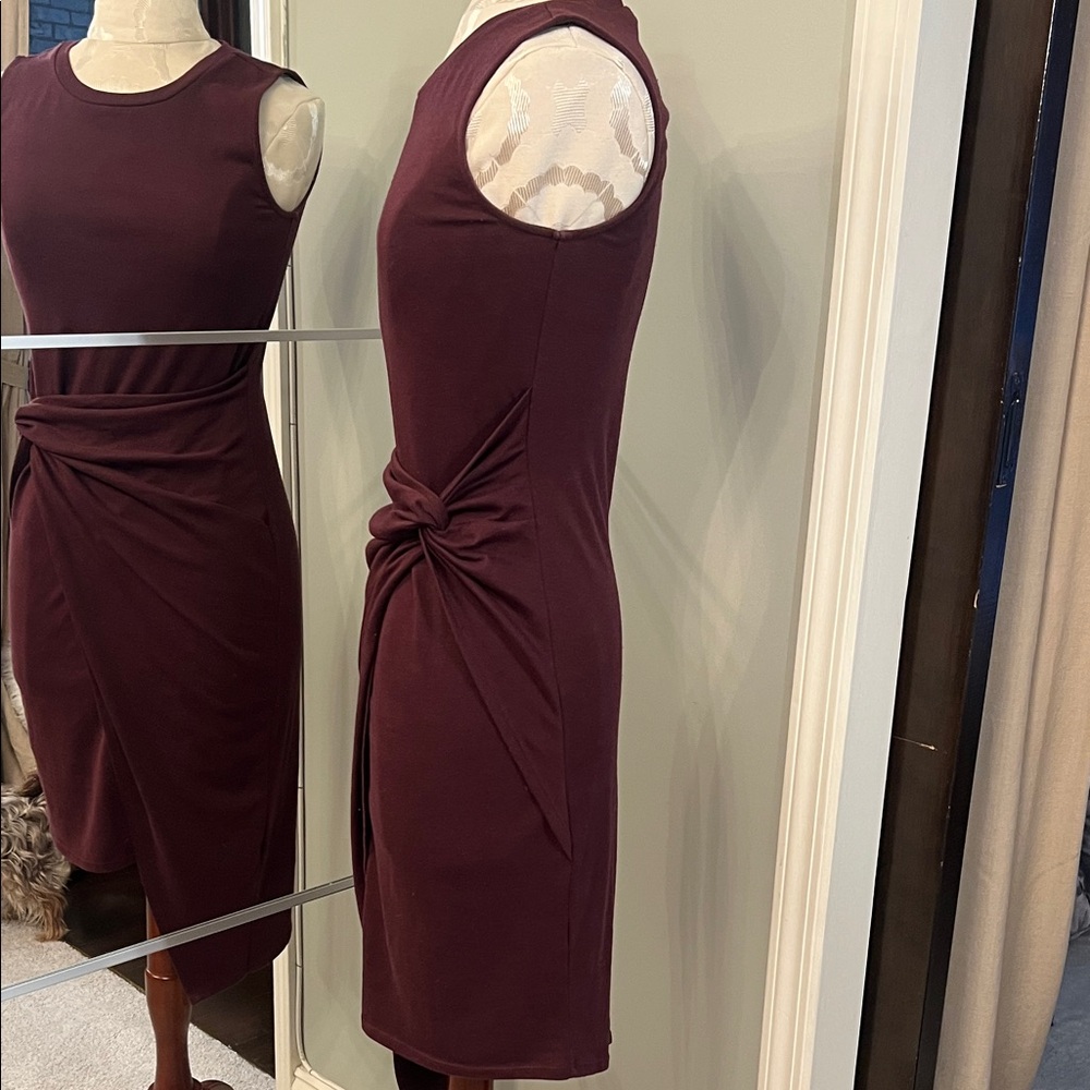Trouvé Sleeveless Twist-Waist Midi Dress in Plum - Picture 7 of 7